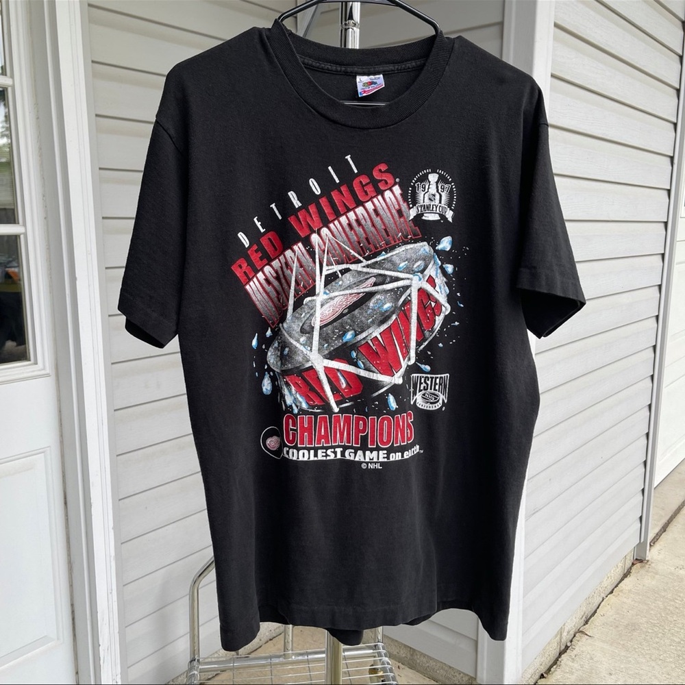Vintage Single Stitch RedWings 97 Champion Tshirt Large
